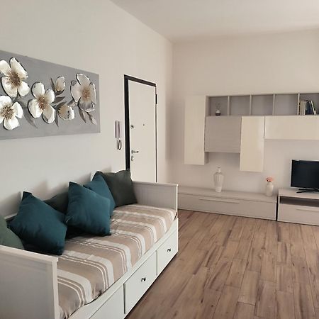 アンツォーラ・デッレミーリアCarla' S Houseアパートメント エクステリア 写真